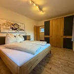 Kromarin Apartment *